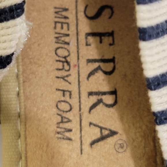 Serra black and cream stripe flats NWOT - Picture 8 of 8